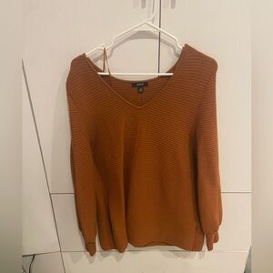 Cute Sweater/Top Only been worn once!